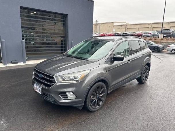 FORD ESCAPE 2017 1FMCU0GD7HUB58524 image