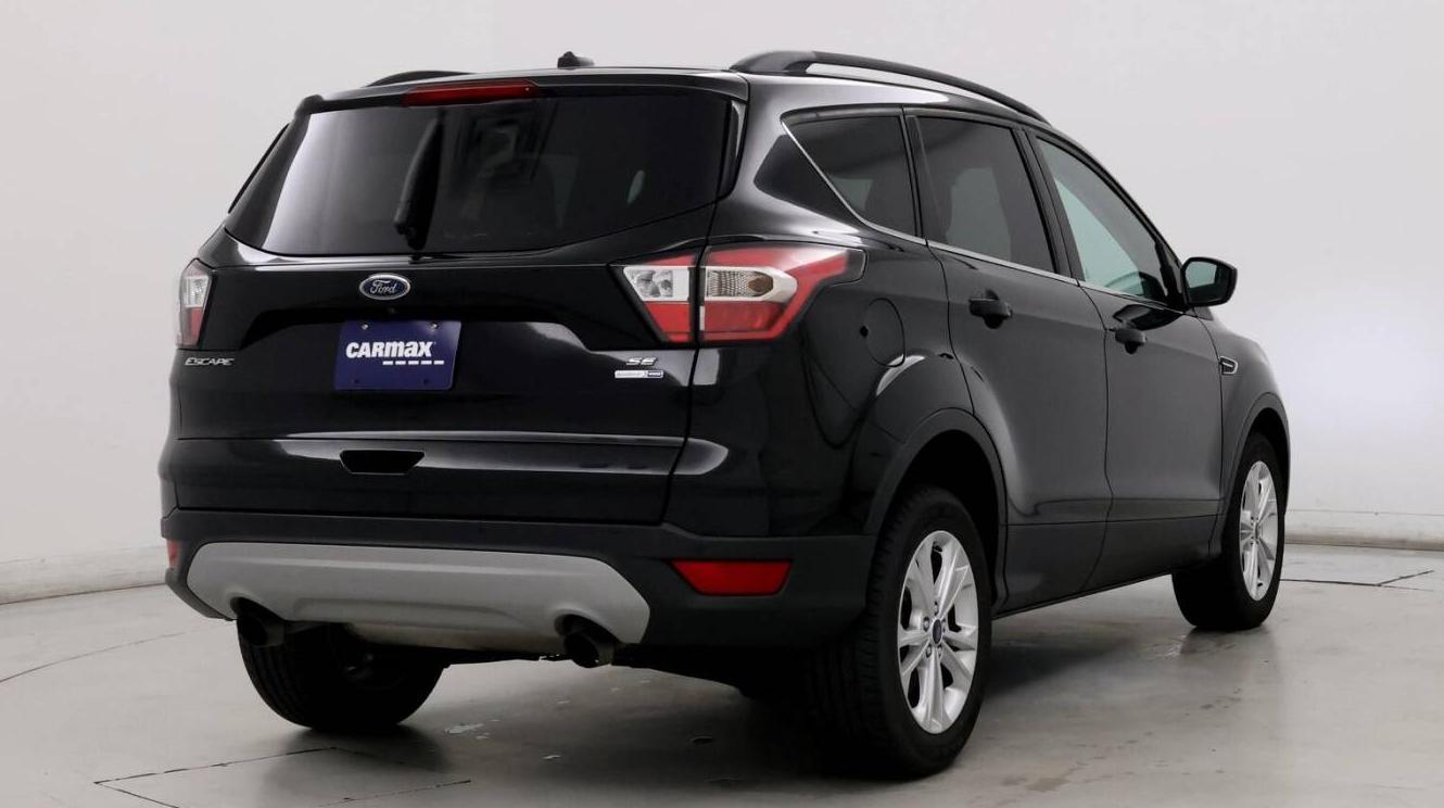 FORD ESCAPE 2017 1FMCU9GD8HUA17952 image