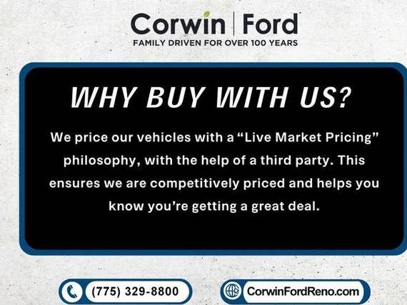 FORD ESCAPE 2017 1FMCU0G90HUC11673 image