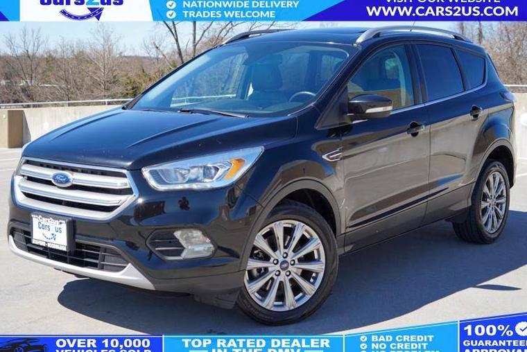 FORD ESCAPE 2017 1FMCU9J94HUF09429 image