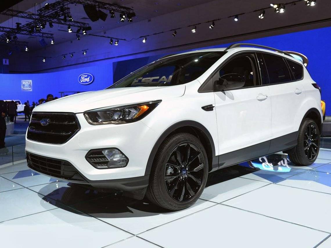 FORD ESCAPE 2017 1FMCU0G94HUC96727 image