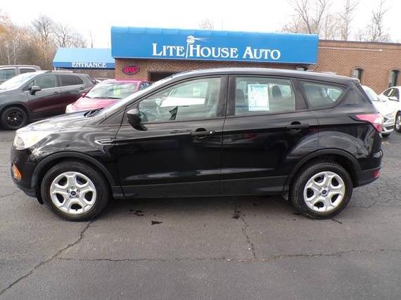 FORD ESCAPE 2017 1FMCU0F79HUD36946 image FORD ESCAPE 2017 1FMCU0F79HUD36946 image