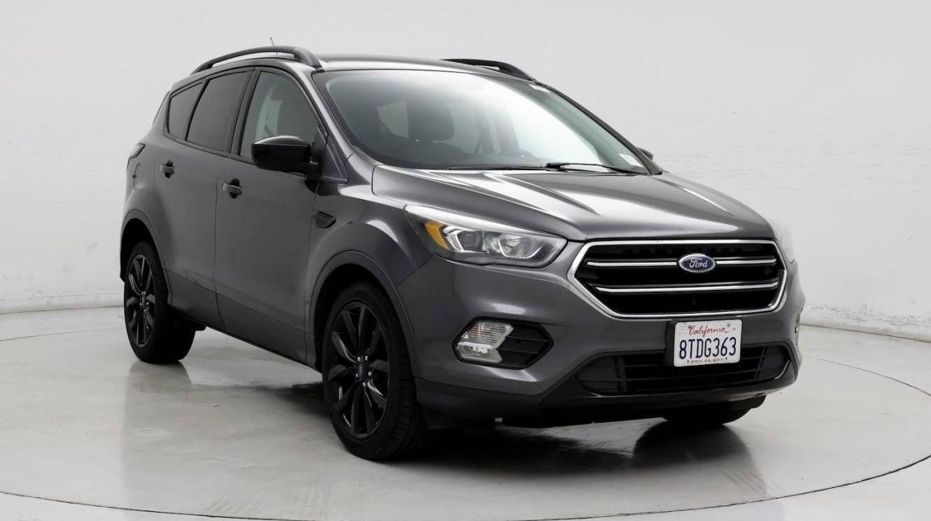 FORD ESCAPE 2017 1FMCU0GD9HUC67079 image