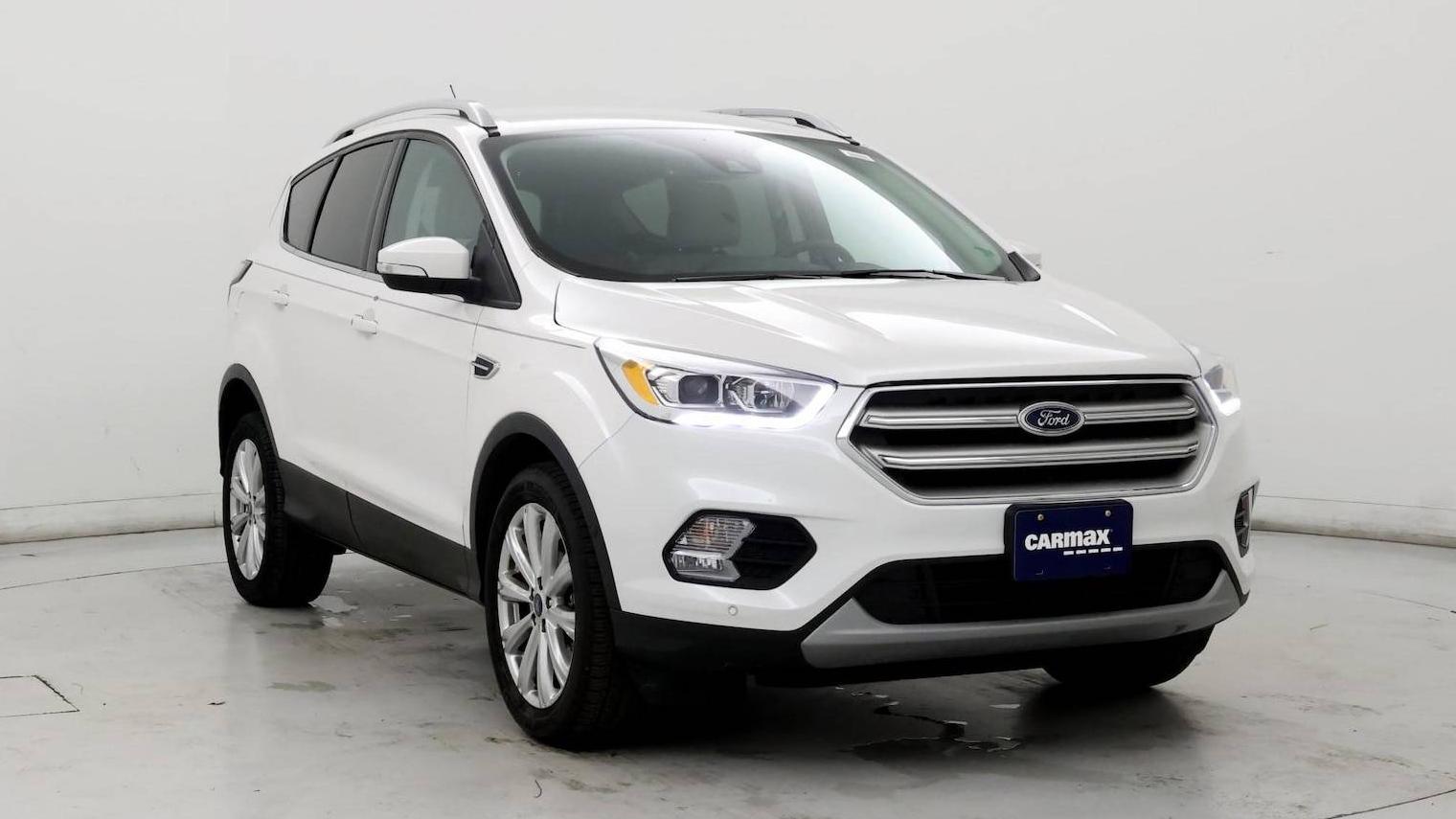 FORD ESCAPE 2017 1FMCU0J92HUA89469 image