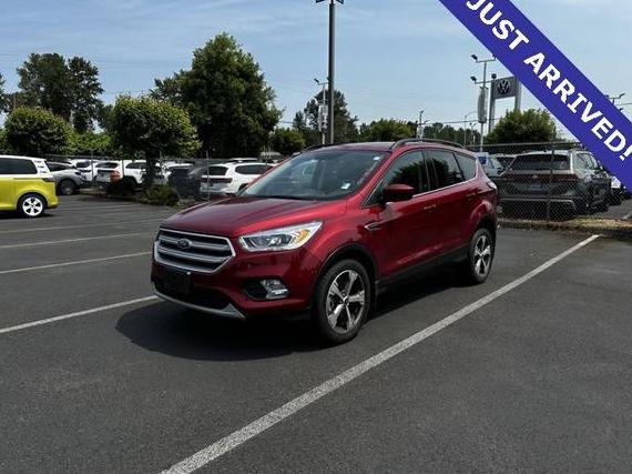 FORD ESCAPE 2017 1FMCU9G92HUE10017 image