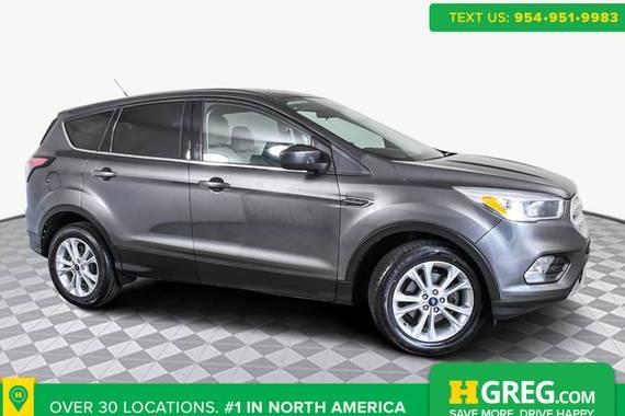 FORD ESCAPE 2017 1FMCU0GD1HUC19527 image