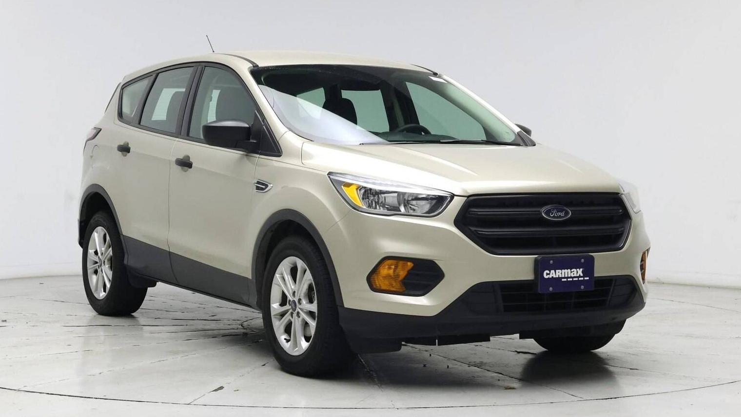 FORD ESCAPE 2017 1FMCU0F73HUD60207 image