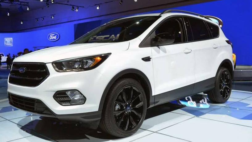 FORD ESCAPE 2017 1FMCU0GDXHUE85290 image