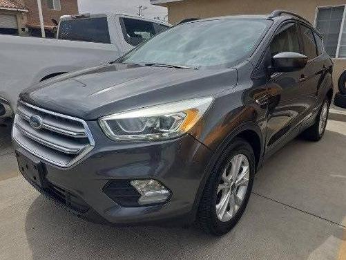 FORD ESCAPE 2017 1FMCU0GD2HUE37153 image