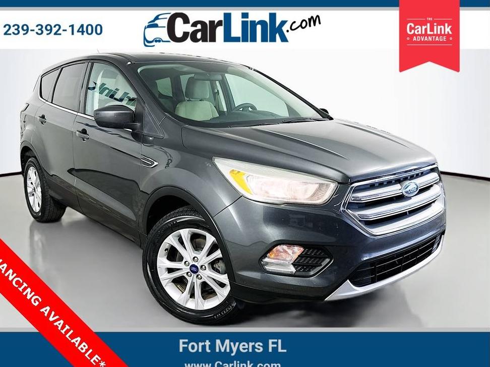 FORD ESCAPE 2017 1FMCU0GD5HUD44160 image