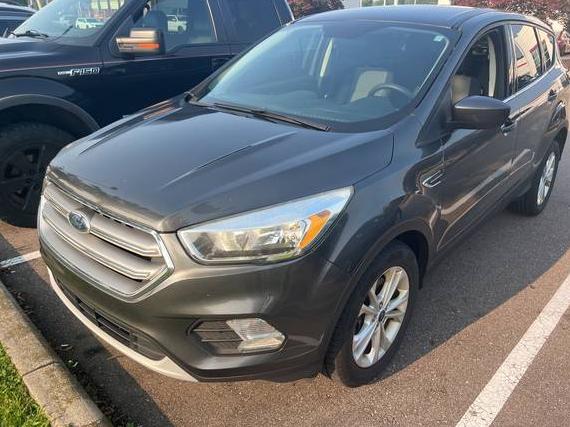FORD ESCAPE 2017 1FMCU0G92HUB51296 image