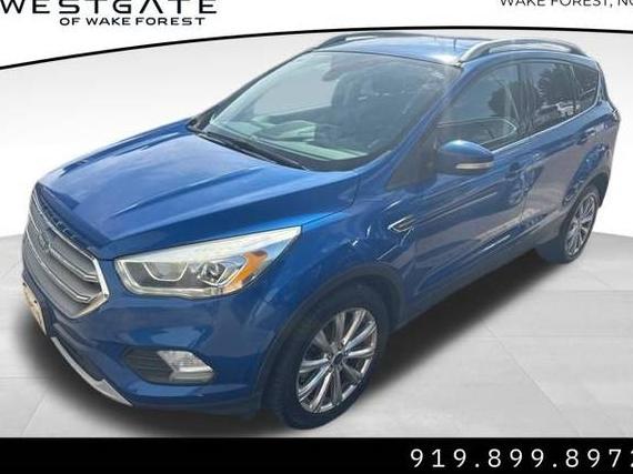 FORD ESCAPE 2017 1FMCU0J9XHUF01864 image