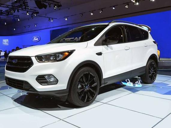 FORD ESCAPE 2017 1FMCU0JDXHUE51908 image