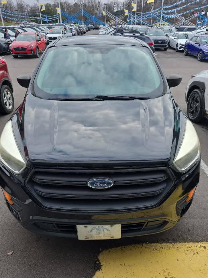 FORD ESCAPE 2017 1FMCU0F73HUE01192 image