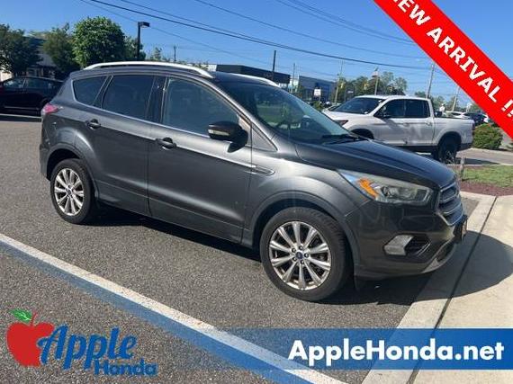 FORD ESCAPE 2017 1FMCU9JD7HUA30832 image