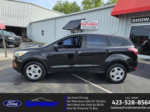 FORD ESCAPE 2017 1FMCU0F70HUC71999 image
