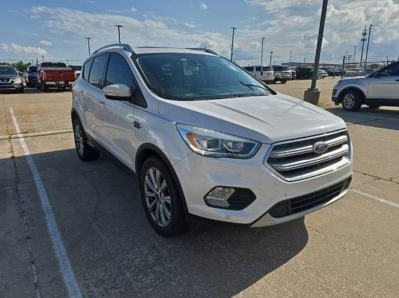 FORD ESCAPE 2017 1FMCU0J94HUE23386 image