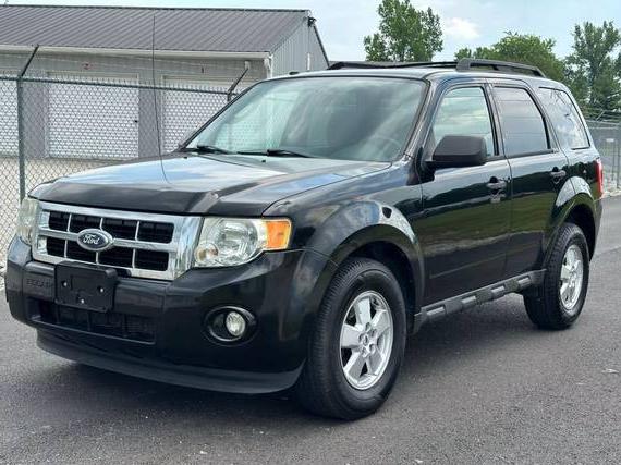 FORD ESCAPE 2011 1FMCU0D72BKB72722 image