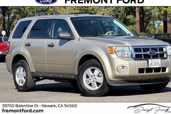 FORD ESCAPE 2010 1FMCU0D71AKA12703 image