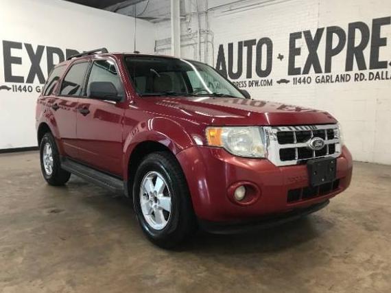FORD ESCAPE 2010 1FMCU0D77AKB65828 image