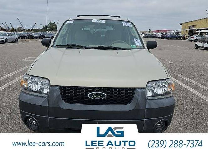 FORD ESCAPE 2005 1FMYU93125KA11590 image