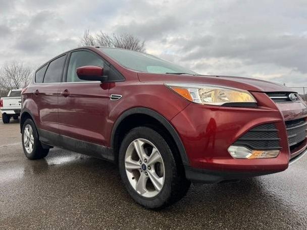 FORD ESCAPE 2015 1FMCU0GX2FUB92264 image