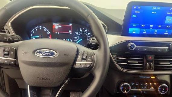 FORD ESCAPE 2022 1FMCU0G61NUA81825 image
