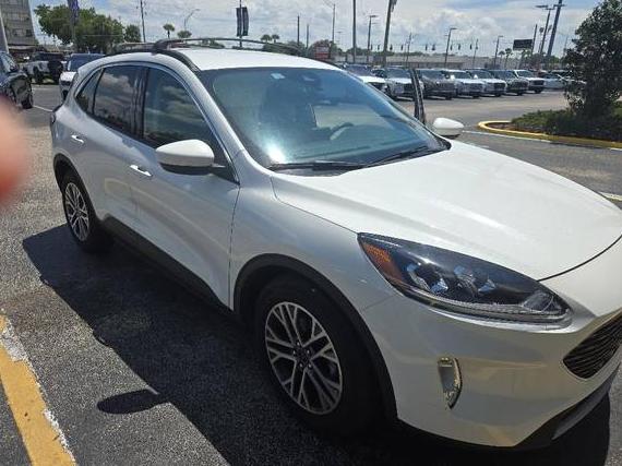 FORD ESCAPE 2022 1FMCU0H63NUB13723 image