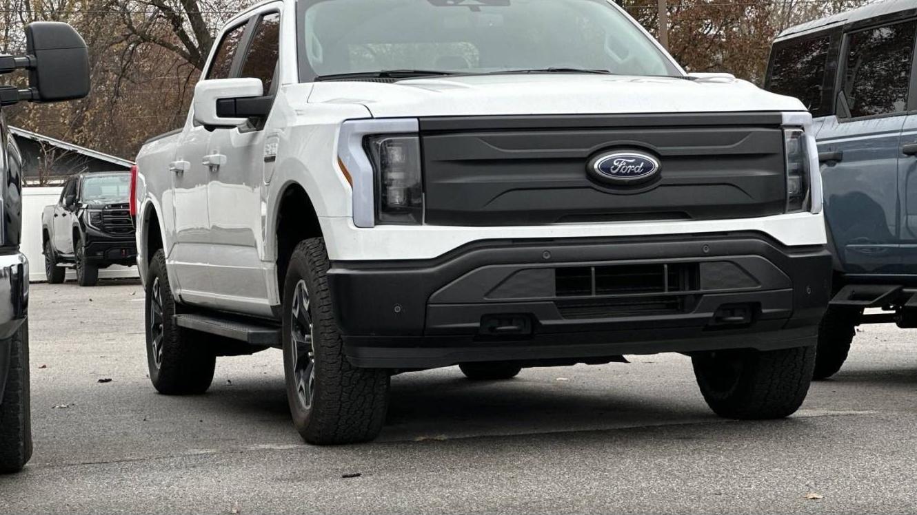 FORD F-150 2023 1FTVW1EL8PWG45385 image