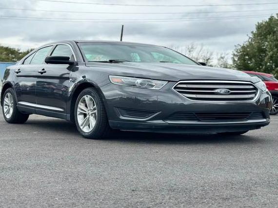 FORD TAURUS 2018 1FAHP2D87JG102842 image