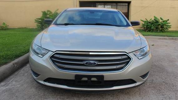 FORD TAURUS 2017 1FAHP2D84HG114618 image