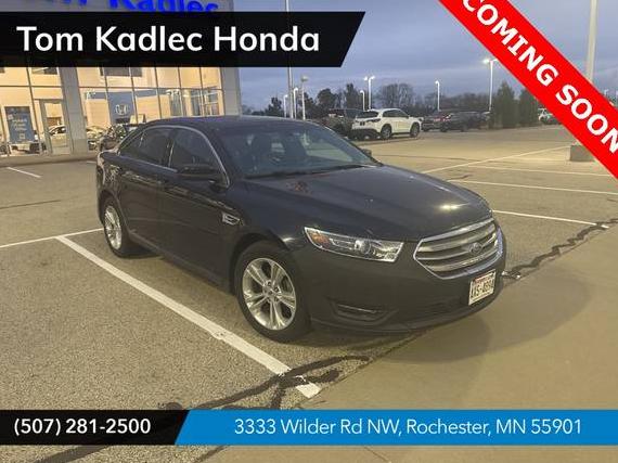FORD TAURUS 2017 1FAHP2E82HG118259 image