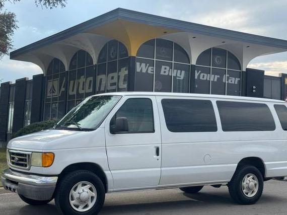 FORD E-350 2004 1FBSS31L84HB25143 image