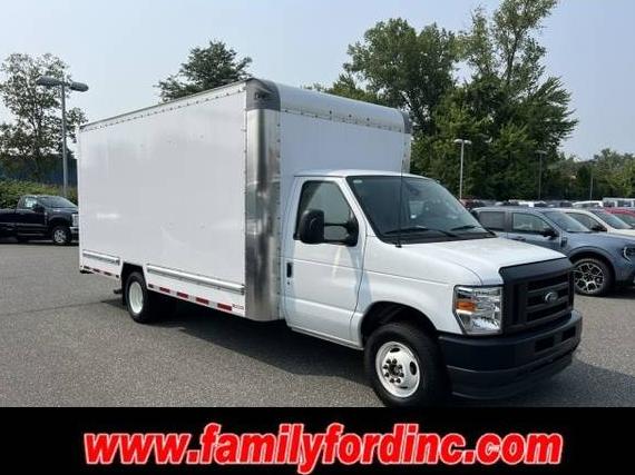 FORD E-350 2024 1FDWE3FN7RDD10549 image
