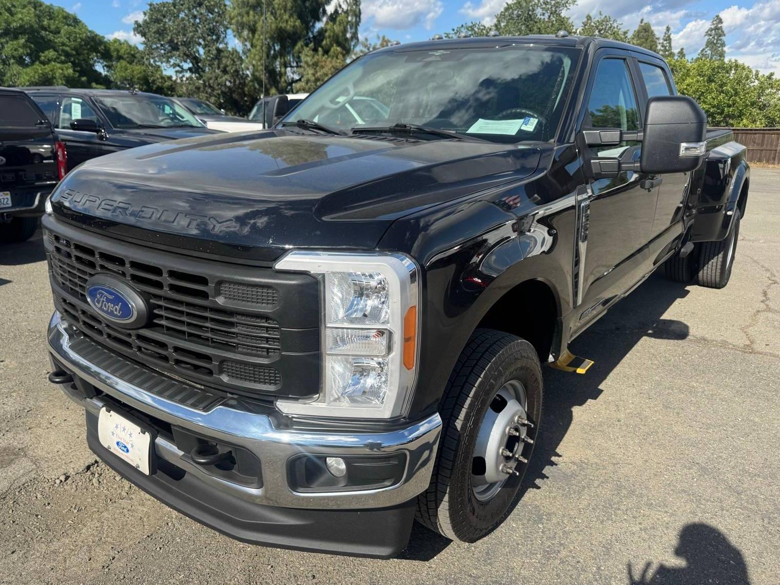 FORD F-350 2023 1FT8W3DT5PED50826 image