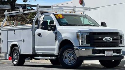 FORD F-350 2019 1FDRF3E6XKEG59046 image