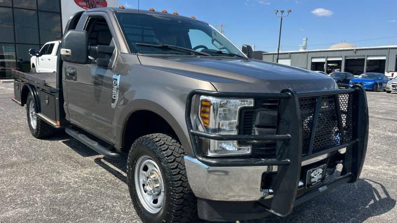 FORD F-350 2019 1FDRF3F64KEE52599 image