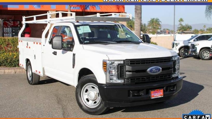 FORD F-350 2018 1FD8X3E66JEC61162 image