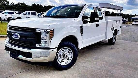 FORD F-350 2018 1FD7X3A68JEC12837 image