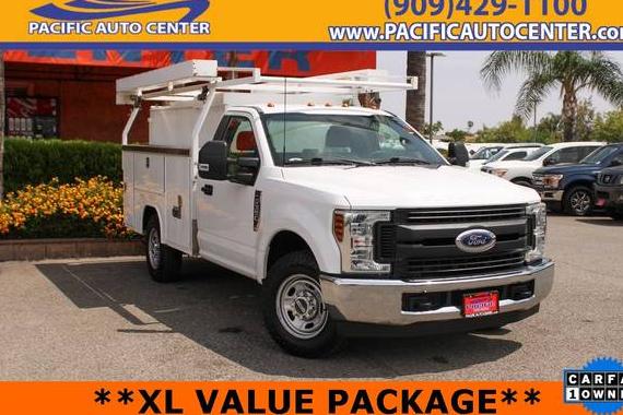 FORD F-350 2018 1FDBF3E66JEC62515 image
