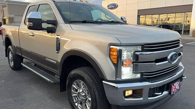 FORD F-350 2017 1FT8X3BT1HEB35235 image