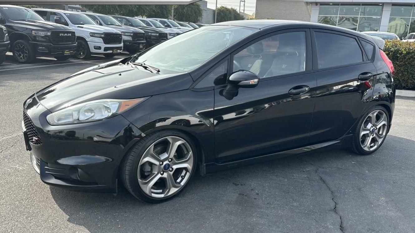 FORD FIESTA 2018 3FADP4GX0JM139301 image