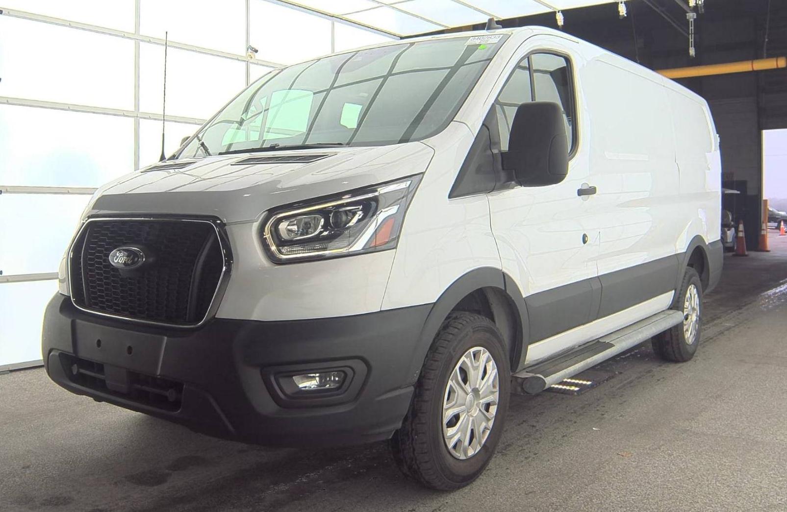 FORD TRANSIT 2023 1FTBR1Y80PKA52094 image