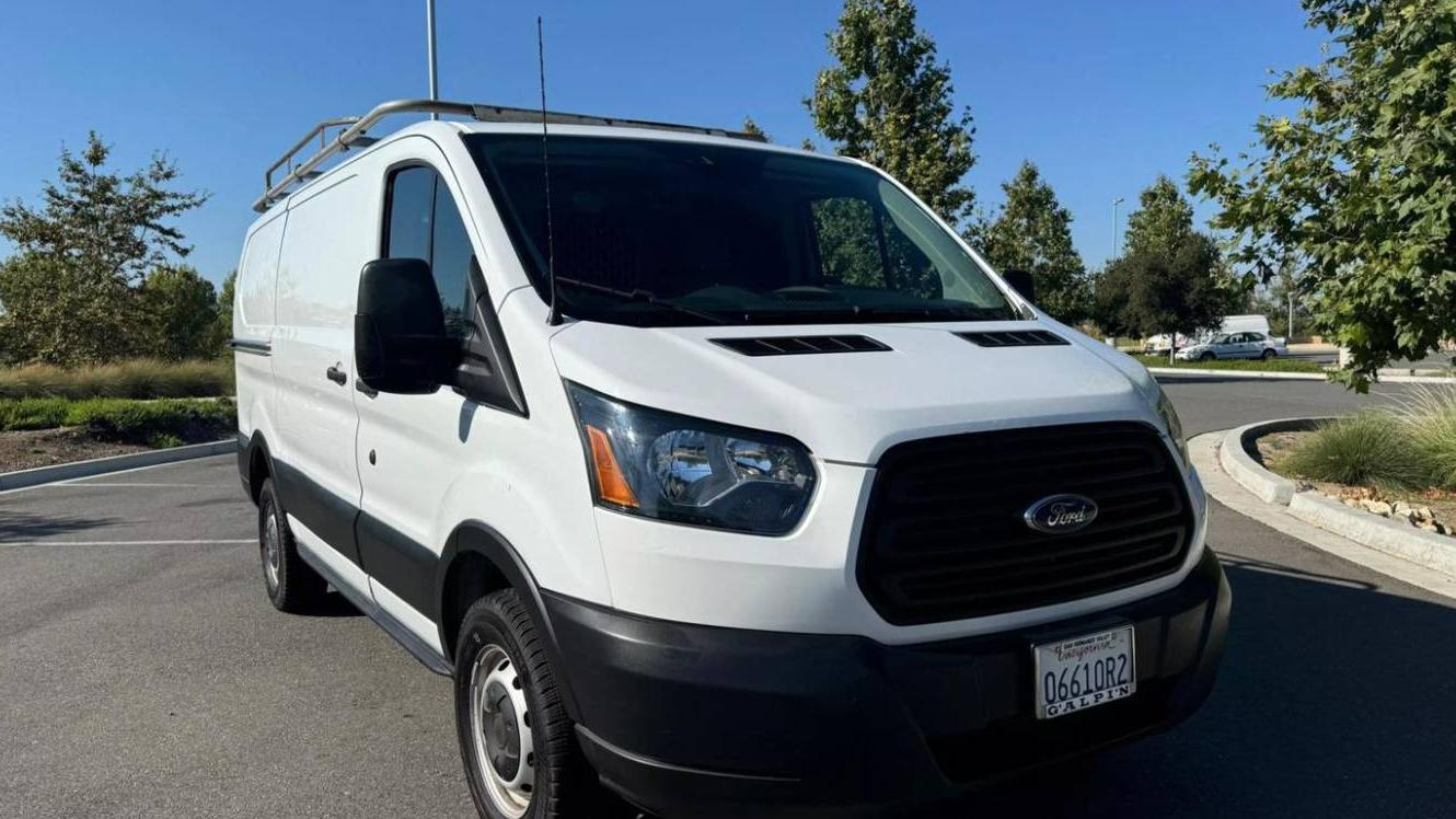 FORD TRANSIT 2019 1FTYR1YM0KKA20472 image