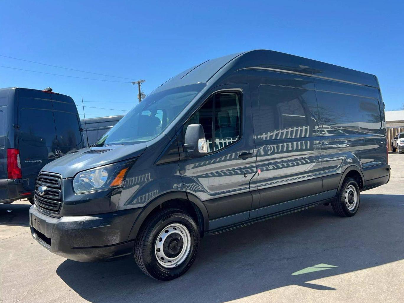 FORD TRANSIT 2019 1FTYR3XM3KKB73540 image