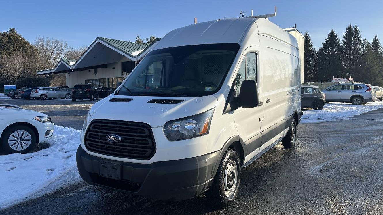 FORD TRANSIT 2019 1FTYR2UM0KKA74835 image