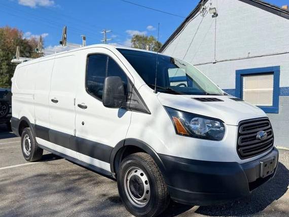 FORD TRANSIT 2018 1FTYR1ZM4JKA51026 image FORD TRANSIT 2018 1FTYR1ZM4JKA51026 image