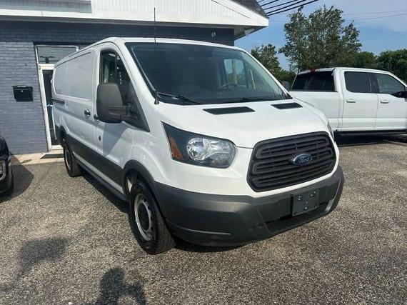 FORD TRANSIT 2018 1FTYR1YM4JKA30730 image