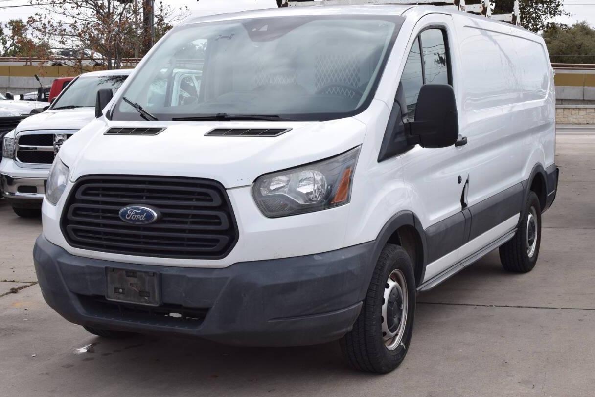 FORD TRANSIT 2017 1FTYR1YM7HKA81584 image