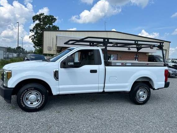 FORD F-250 2018 1FTBF2A67JEC83040 image
